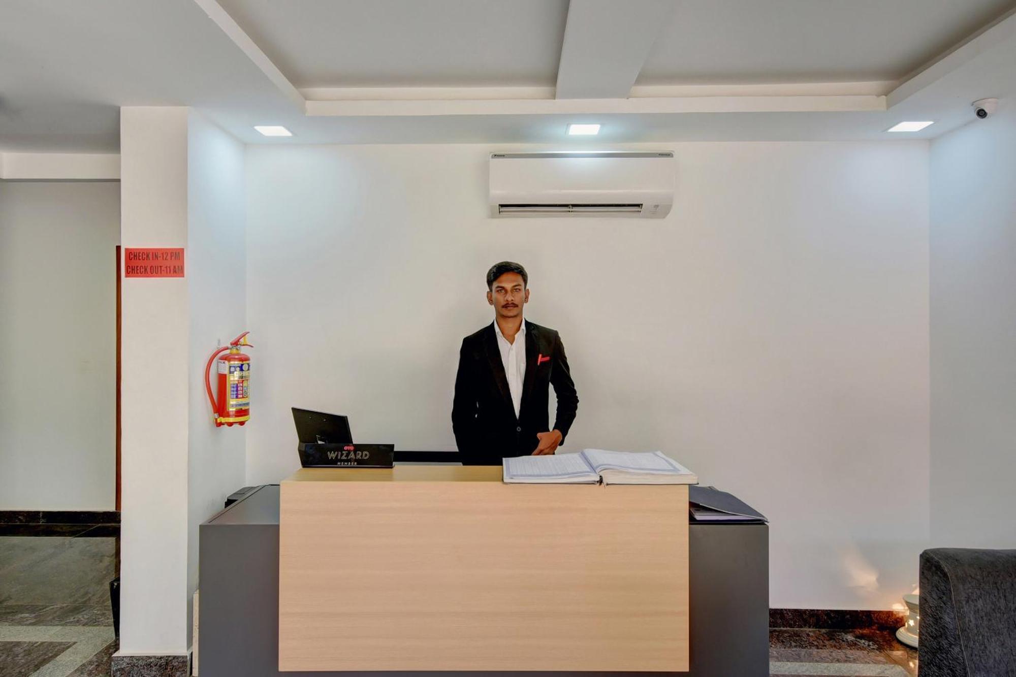Отель Super Grand Collection O Near Sarjapur Road Near 7D Voyage Бангалор Экстерьер фото